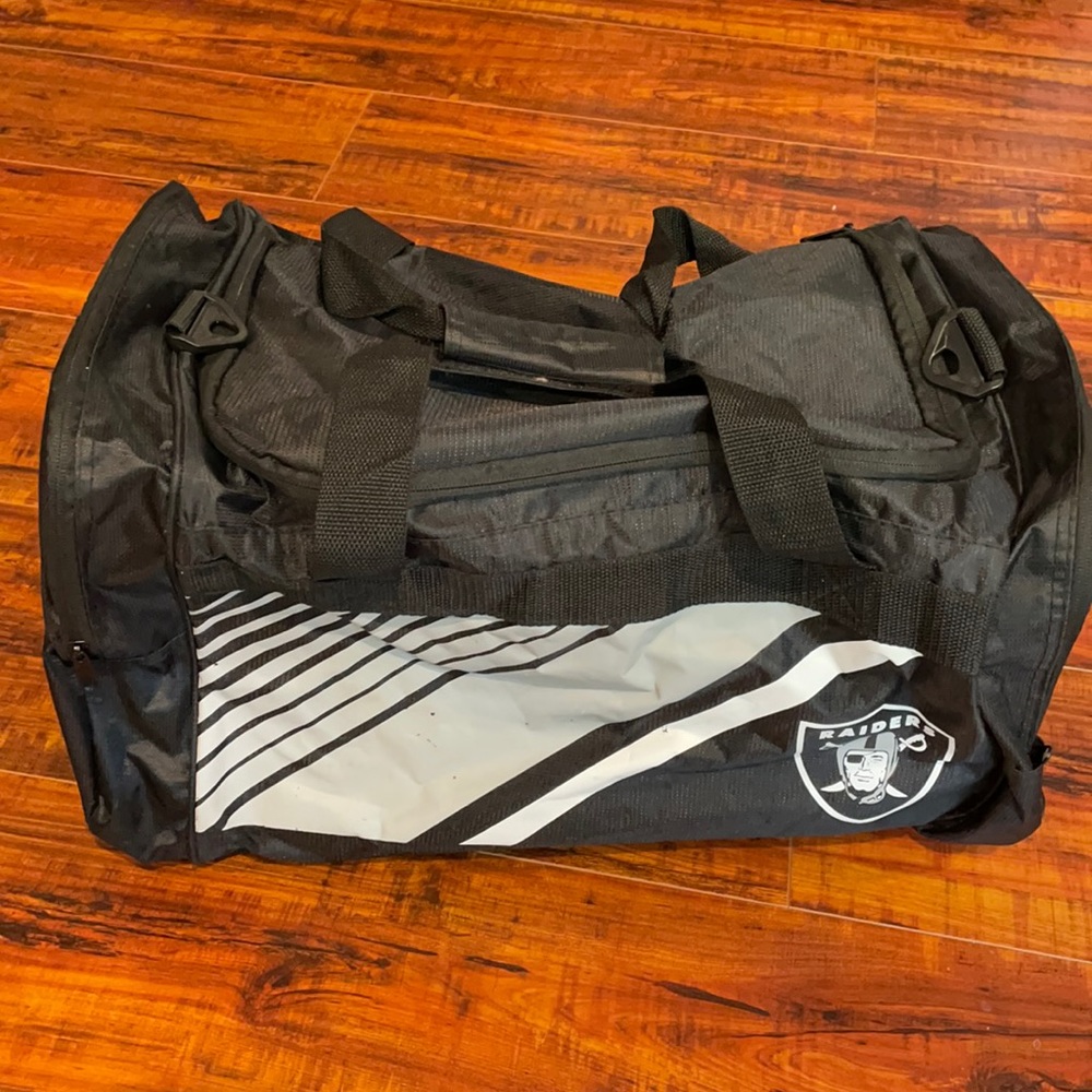 Small Raiders Duffle bag